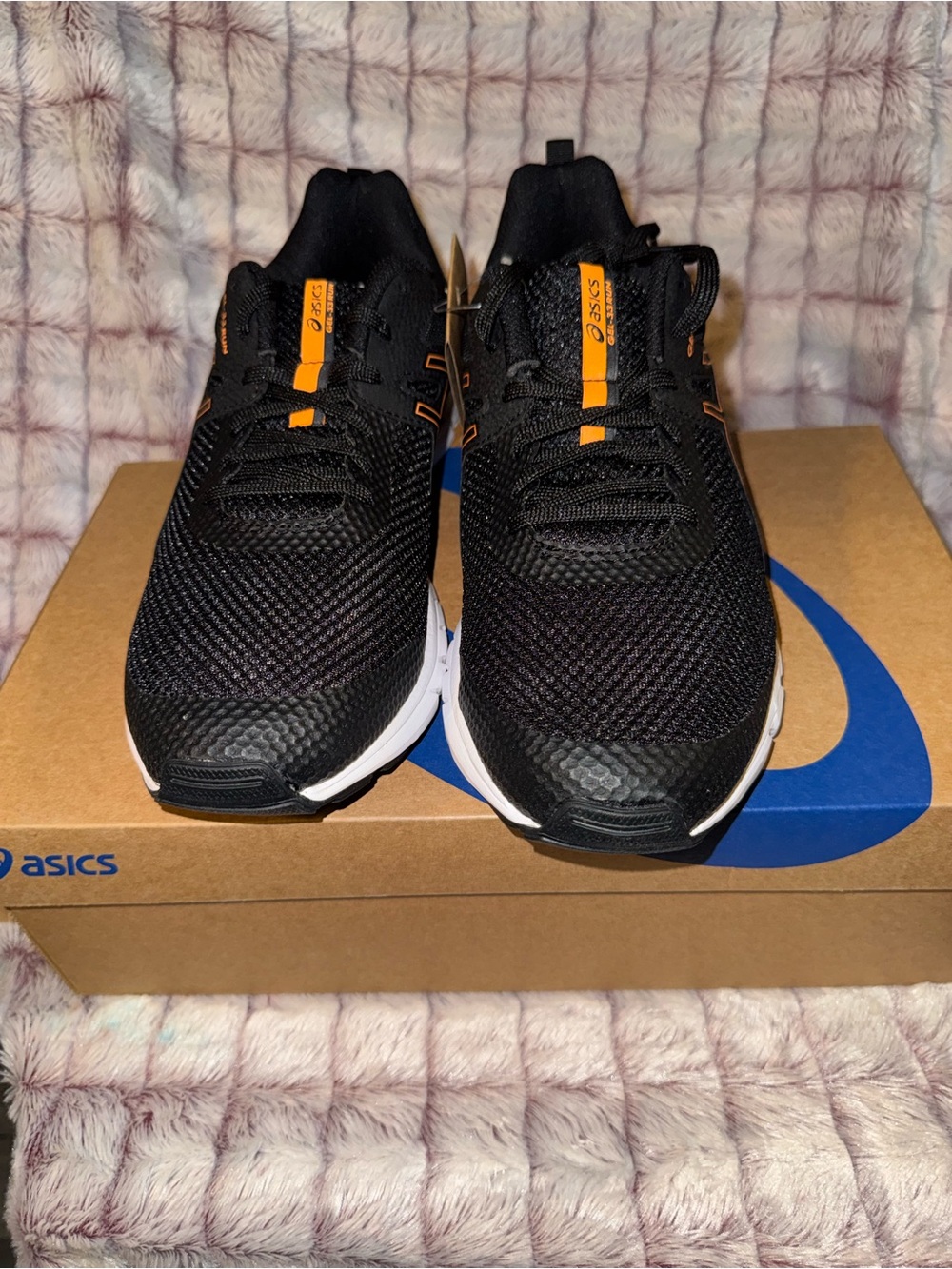 Label on cardboard shoe box